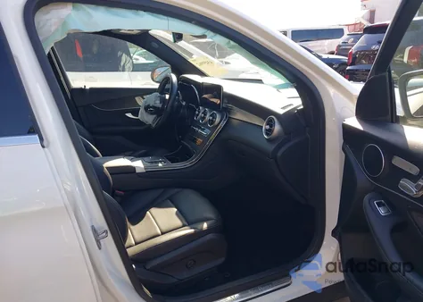 2022 Mercedes-Benz Glc 300 4Matic Suv z USA, uszkodzony, nr VIN W1N0G8EB1NV387987